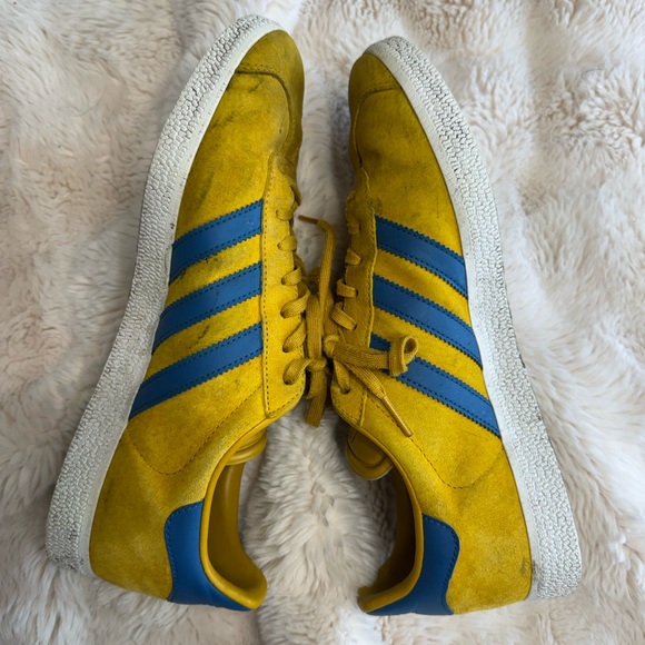 Adidas Gazelle Golden Yellow Sneakers with Blue Stripes Men 9 Women ~11 - Picture 4 of 13